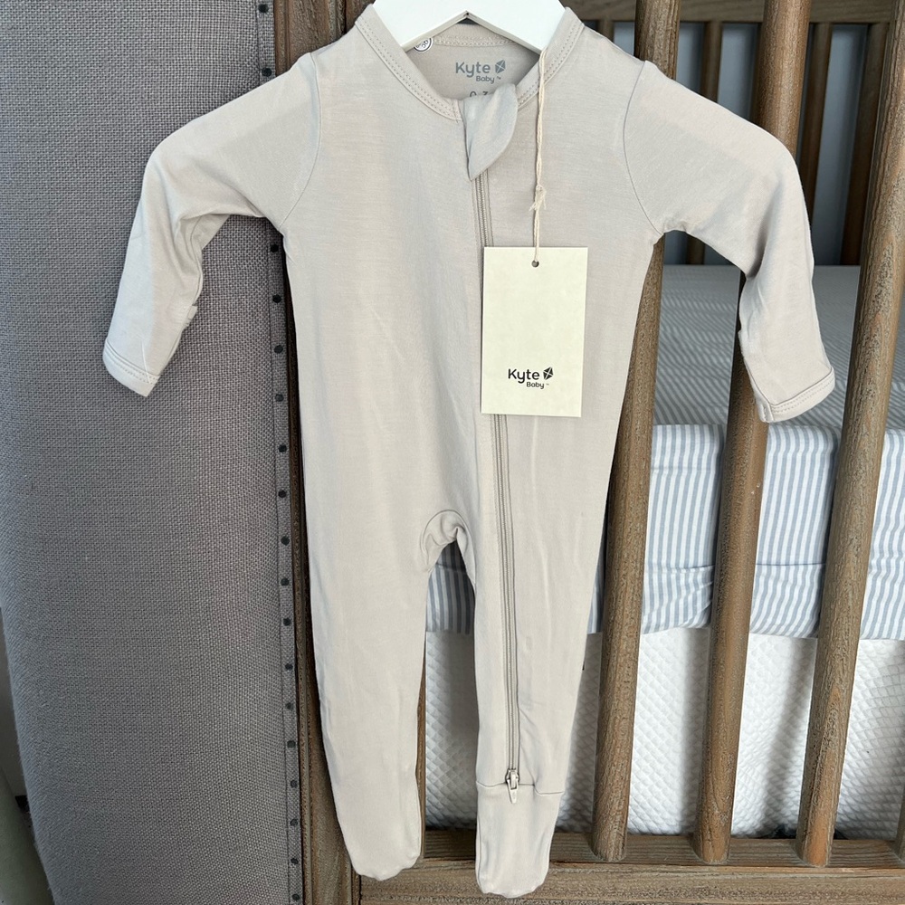 NWT Kyte Baby 0/3 Month Footie